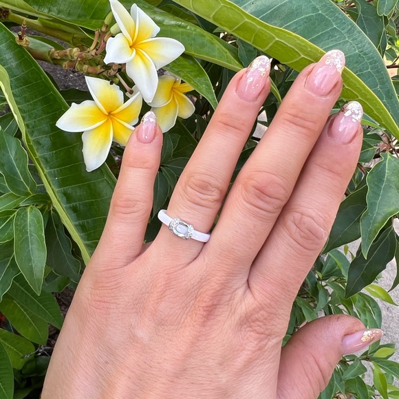 White Ceramic Rings with Cubic Zirconia Thin Rings Birthday Gift For Her Size 7 - Picture 3 of 4